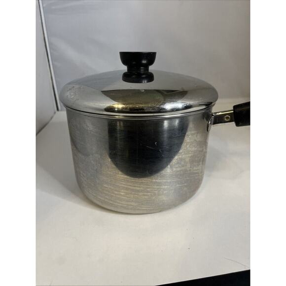 Revere Ware 3 Quart Sauce Pan Clinton IL w/ Lid Bottom Stainless - Picture 2 of 10